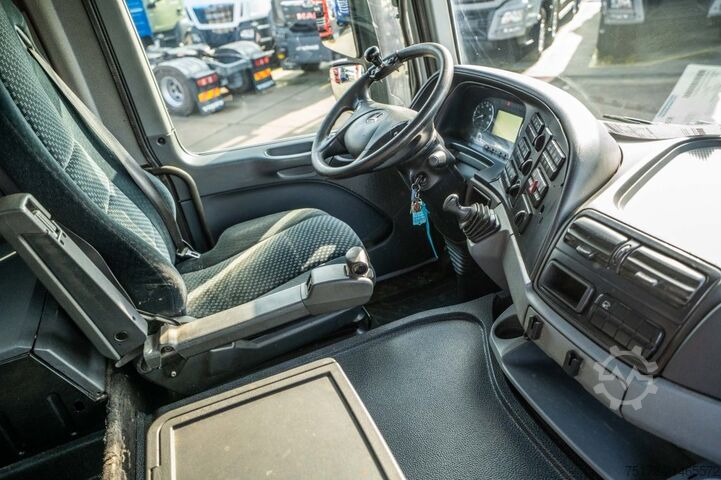 Tipper MERCEDES ACTROS 3241 K-MP3