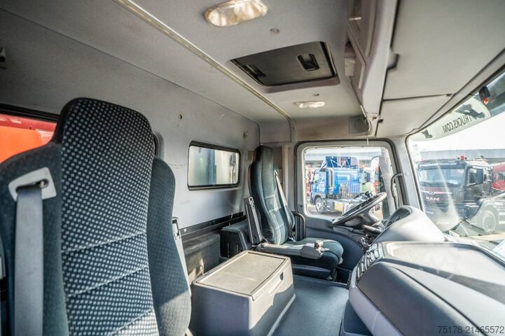 Tipper MERCEDES ACTROS 3241 K-MP3