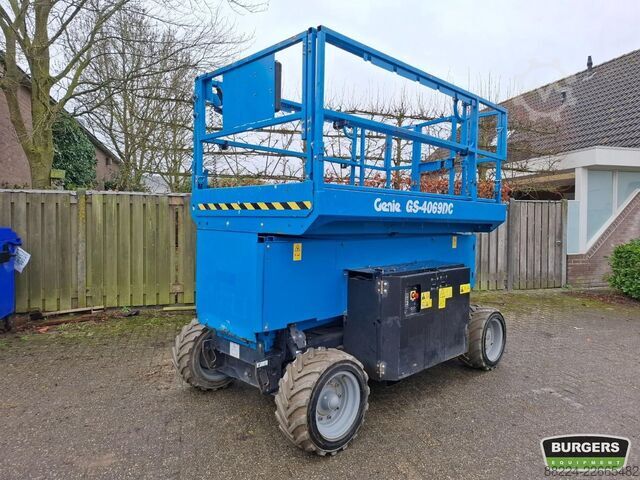 Scissor lift Genie GS4069 DC