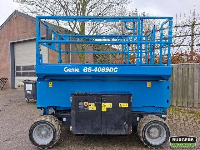 Scissor lift Genie GS4069 DC