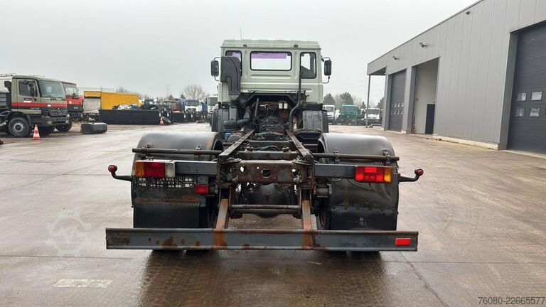 Chassis cab Iveco Magirus 180 - 25 (4X4 / V8 / LAMES / GRAND PONT...