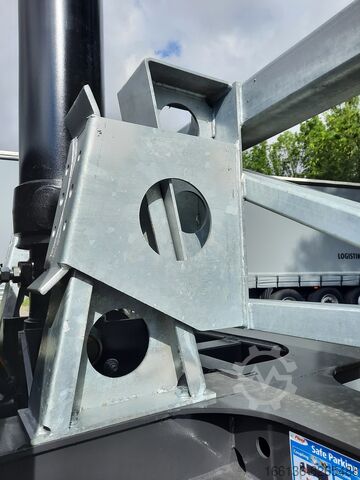 Semi-trailer containerchassis Fliegl SDS 380 Kippchassis für 1x 20