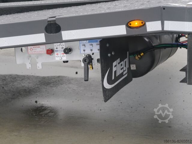 Low loader trailer Fliegl SES 210 Schatzträger für LKW Transport