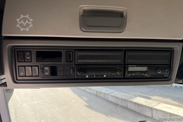 Flatbed truck with tarp Renault T 460 4x2 Plane/HB / Swiss-Vehicle