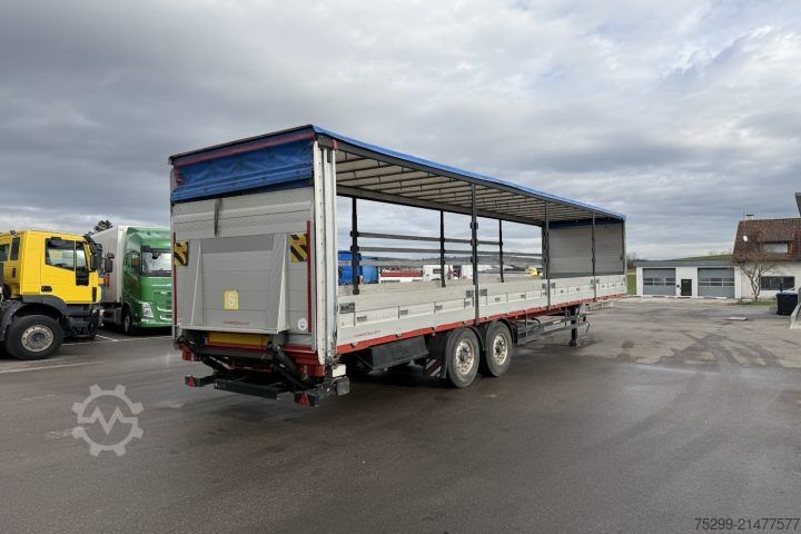 Open semitrailer with tarp Schwarzmüller SPA2/E Brücke mit Verdeck / Swiss-Vehicle