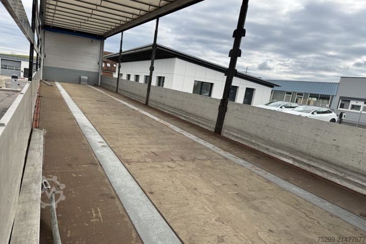 Open semitrailer with tarp Schwarzmüller SPA2/E Brücke mit Verdeck / Swiss-Vehicle