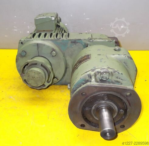Adjustable gear motor 0.55 kW 4.4-26 rpm SEW-EURODRIVE RF53VD80N-6RK1