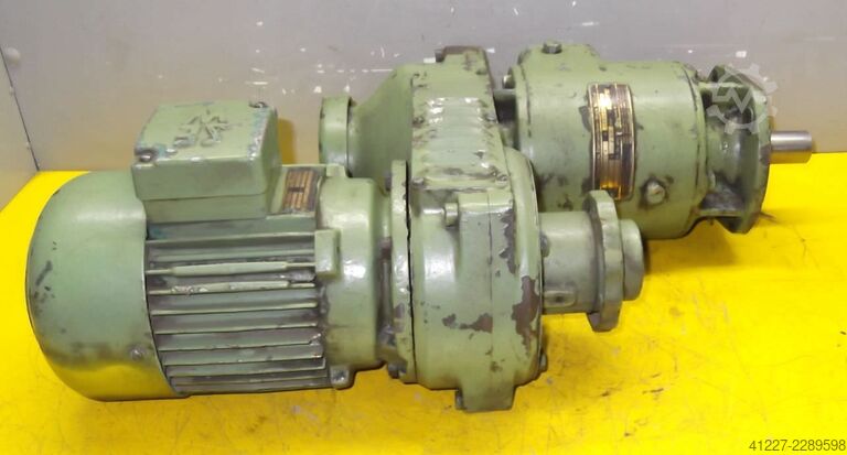 Adjustable gear motor 0.55 kW 4.4-26 rpm SEW-EURODRIVE RF53VD80N-6RK1