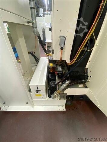 Vertikal Bearbeitungszenter FANUC ROBODRILL  ALPHA T21 i FIa