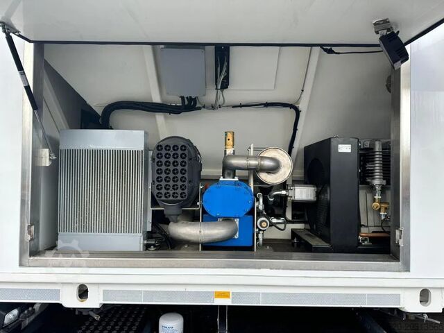 Betonpumpe Volvo FM 450 8X4 + OVERMAT MSA 22.13 EPS PTO CEMENT/M...
