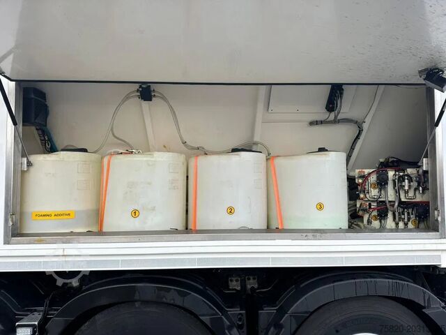 Betonpumpe Volvo FM 450 8X4 + OVERMAT MSA 22.13 EPS PTO CEMENT/M...