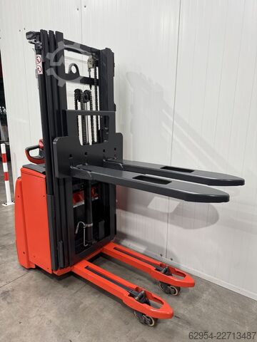 Hochhubwagen Linde L 14 i Triplex