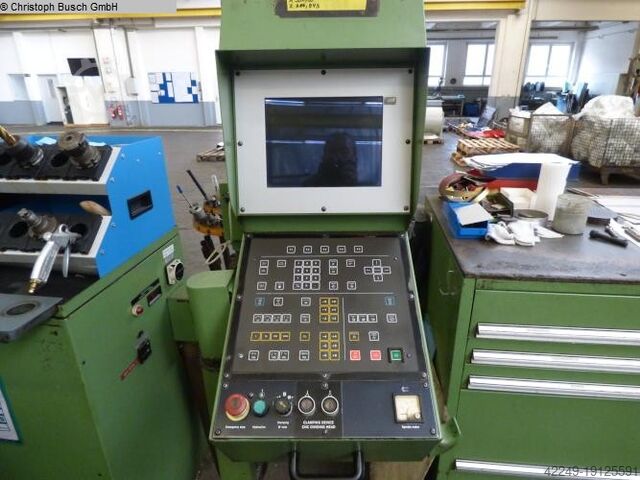 Universal Milling Machine MAHO MH 700C