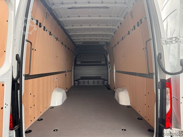 High top van MERCEDES-BENZ Sprinter 319 CDI Extralang DISTRONIC Kamera LED
