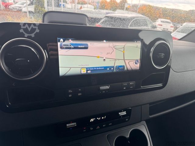 High top van MERCEDES-BENZ Sprinter 319 CDI Extralang DISTRONIC Kamera LED