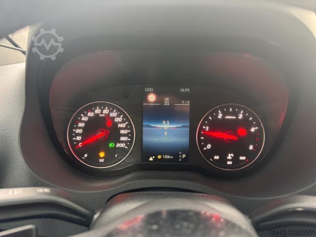 High top van MERCEDES-BENZ Sprinter 319 CDI Extralang DISTRONIC Kamera LED