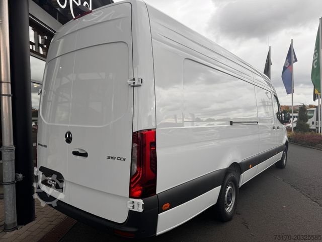 High top van MERCEDES-BENZ Sprinter 319 CDI Extralang DISTRONIC Kamera LED