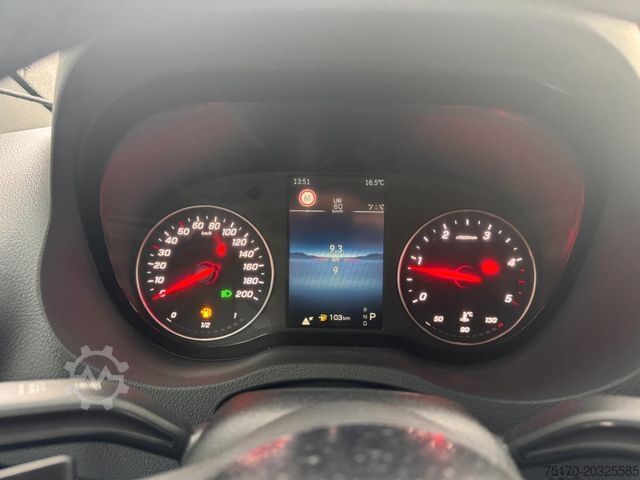 High top van MERCEDES-BENZ Sprinter 319 CDI Extralang DISTRONIC Kamera LED