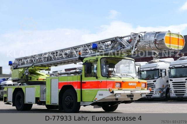 ▷ gebrauchte Feuerwehrfahrzeuge/Feuerwehrauto auf