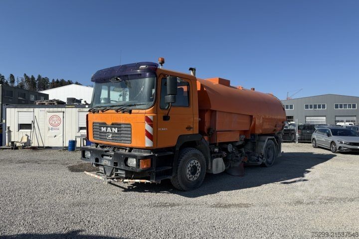 Sweeper truck MAN 19.364 FLC 4x2 Kehrmaschine Hecksauger
