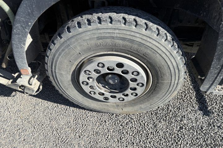 Sweeper truck MAN 19.364 FLC 4x2 Kehrmaschine Hecksauger