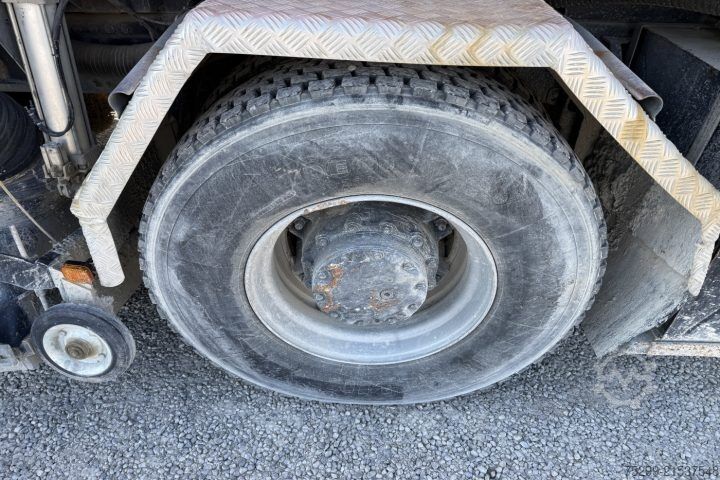 Sweeper truck MAN 19.364 FLC 4x2 Kehrmaschine Hecksauger