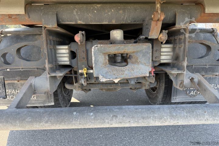 Truck mounted crane Volvo FM9-300 4x2 HMF 1223 K3 / Swiss-Vehicle