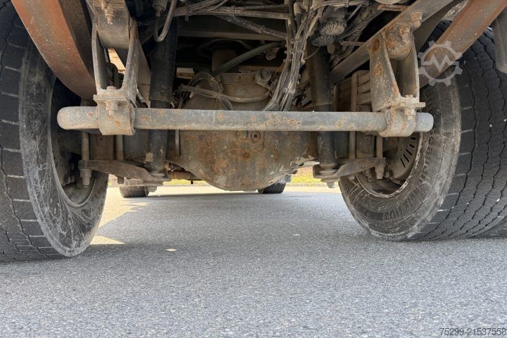 Truck mounted crane Volvo FM9-300 4x2 HMF 1223 K3 / Swiss-Vehicle