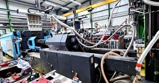 Spritzgießmaschine DEMAG System 1300/1500-11500