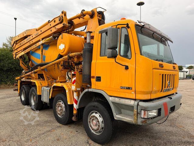 Betonpumpen-LKW Astra HD7 84.42