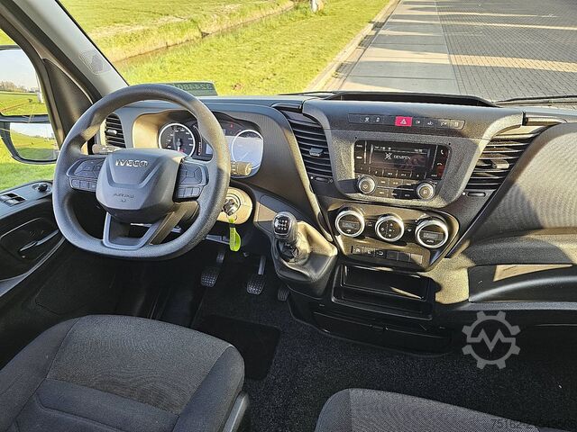 Koffer IVECO DAILY 35C16 Bakwagen Laadklep