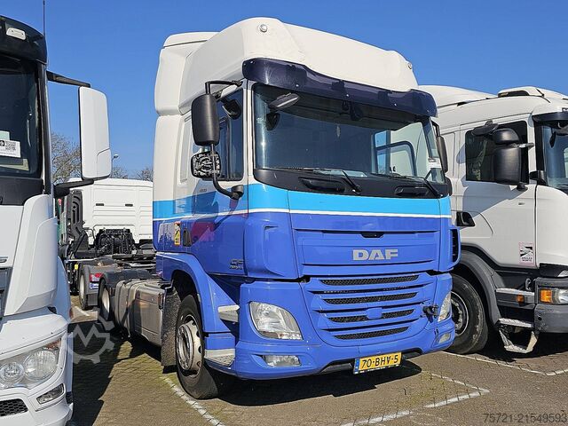 Standard-SZM DAF CF 400 SPACECAB ENGINE BROK