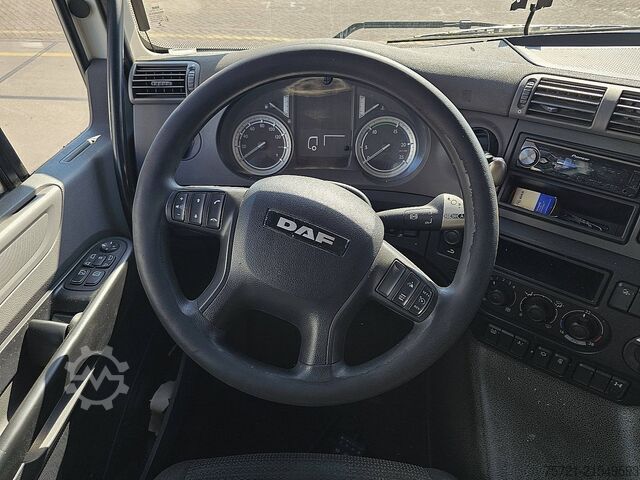 Standard-SZM DAF CF 400 SPACECAB ENGINE BROK