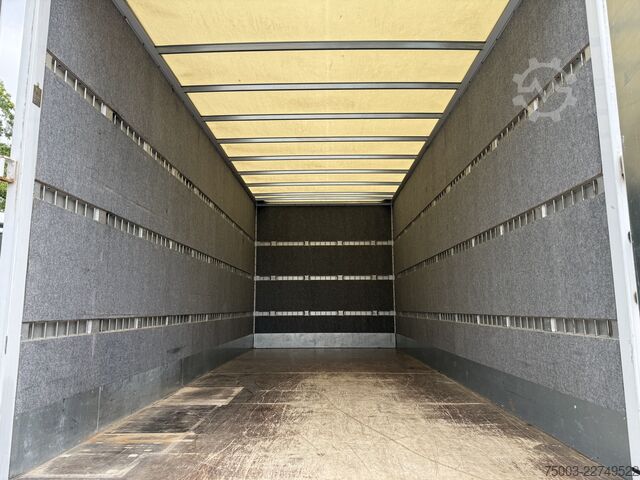 Transporter mit Koffer Mercedes-Benz Atego 816 L