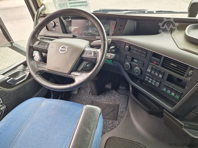 Standard-SZM Volvo FH 13.500 4x2 Globetrotter XL - I parkcool - 2x...