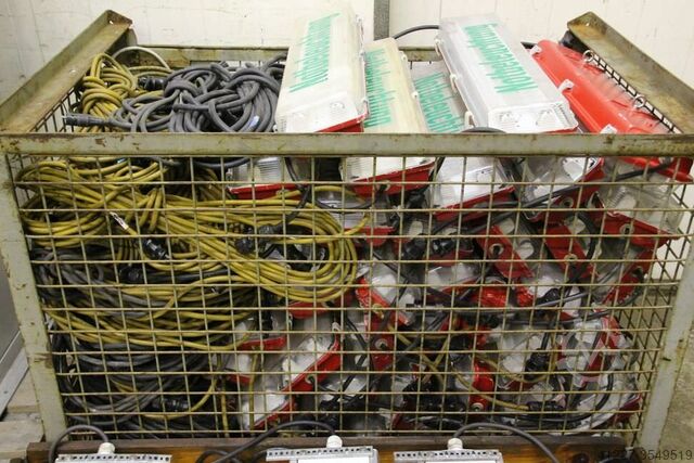 Notbeleuchtung mit 50 Lampen Kaufel mit Batterien und Ladegerät