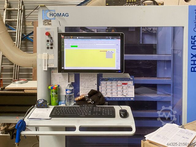 Vertikale CNC-Bohrmaschine WEEKE BHX 055