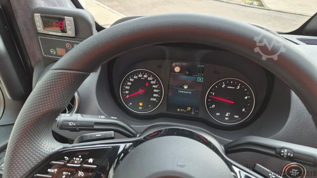 Kleinbus MERCEDES-BENZ Sprinter 517 Heckniederflur Vorlauffahrzeug
