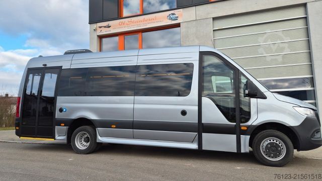 Kleinbus MERCEDES-BENZ Sprinter 517 Heckniederflur Vorlauffahrzeug
