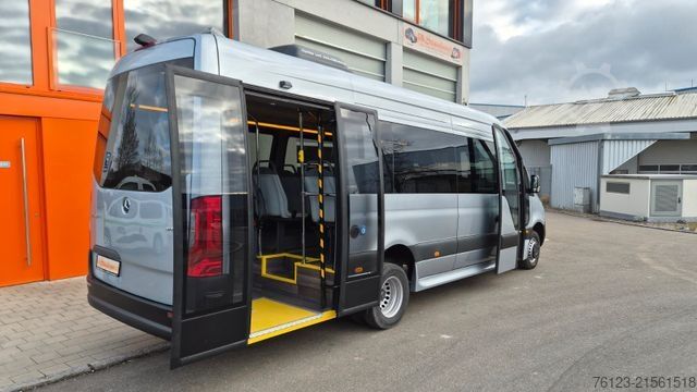 Kleinbus MERCEDES-BENZ Sprinter 517 Heckniederflur Vorlauffahrzeug