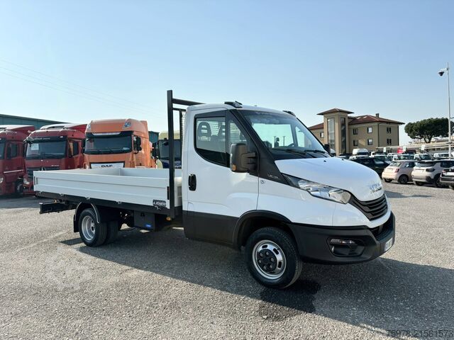 Fester Körper IVECO Daily 35