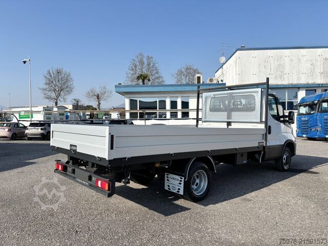 Fester Körper IVECO Daily 35