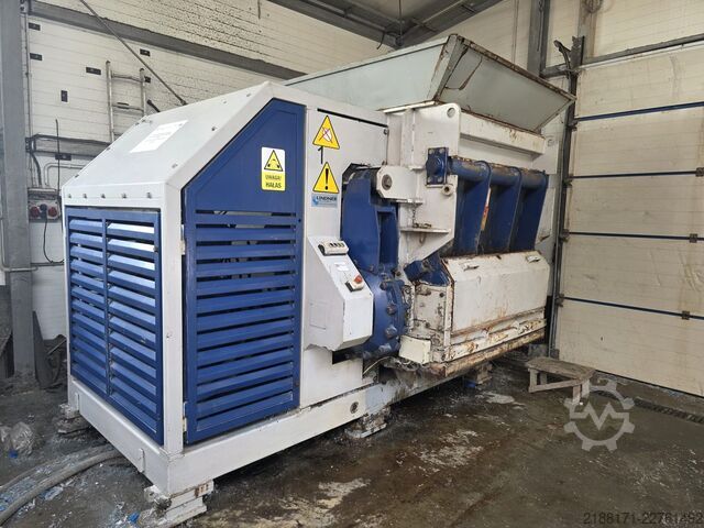 Single shaft shredder LINDNER MICROMAT 1500