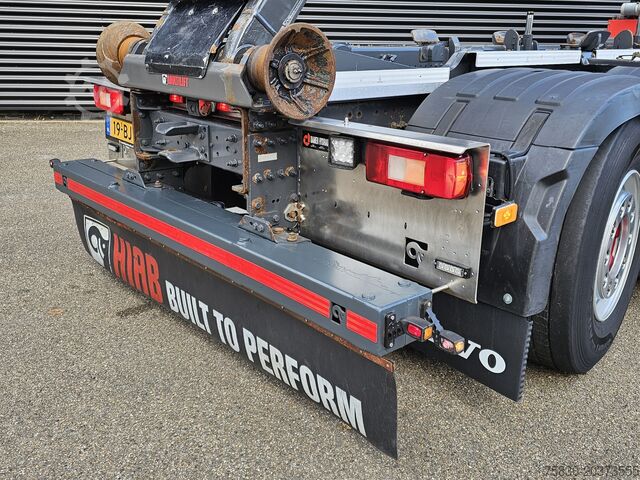 Hook arm system Volvo FM 420 8x2 / HIAB HOOKLIFT + 30 t/m CRANE - KRAN