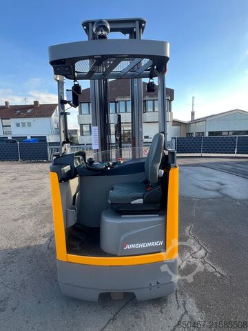 Reach Trucks Jungheinrich ETM 214 Li-ion/ Camera/ drive-in