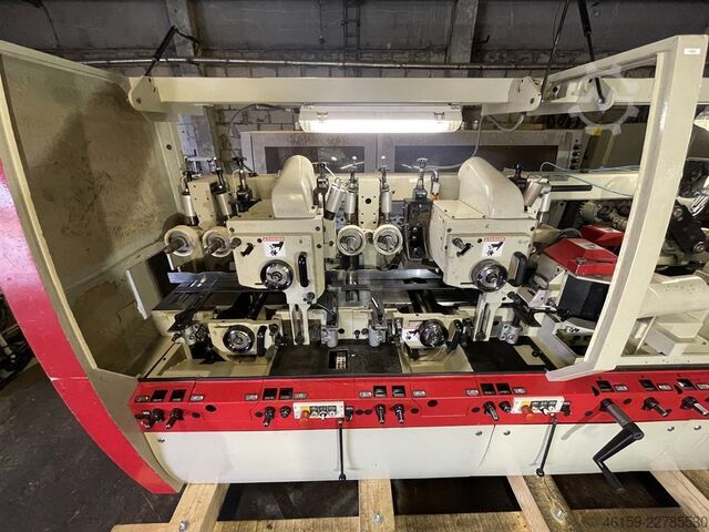 Moulder WEINIG HYDROMAT 23  (9 spindle) GROOVED