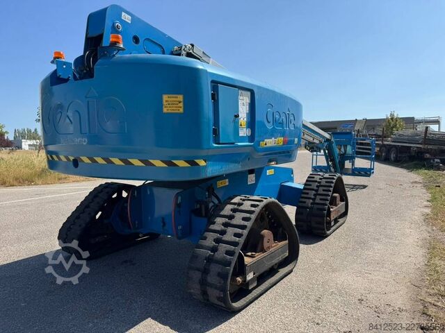 Telescopic boom lift Genie S 65 Trax