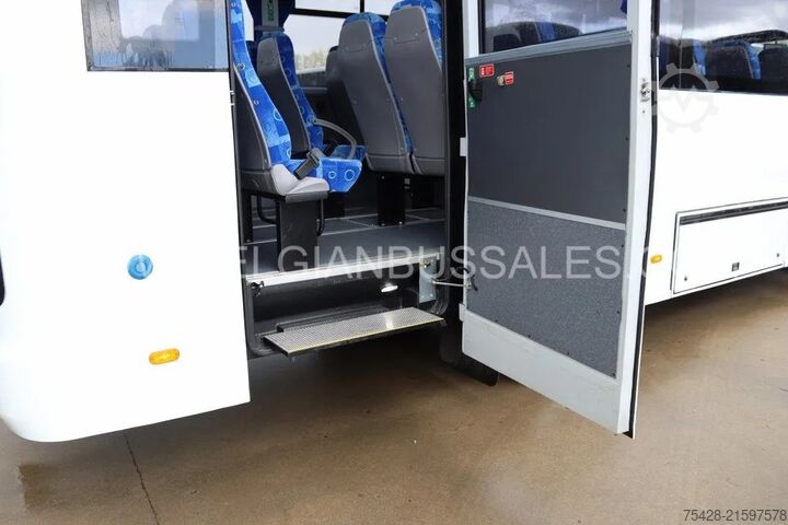 Kleinbus Indcar Mobi /Airco/Automatic gearbox/33pl