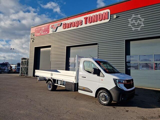 Customized vans / tailored solutions Renault Master