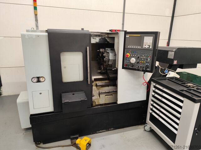 CNC-Drehmaschine DOOSAN Lynx 220B